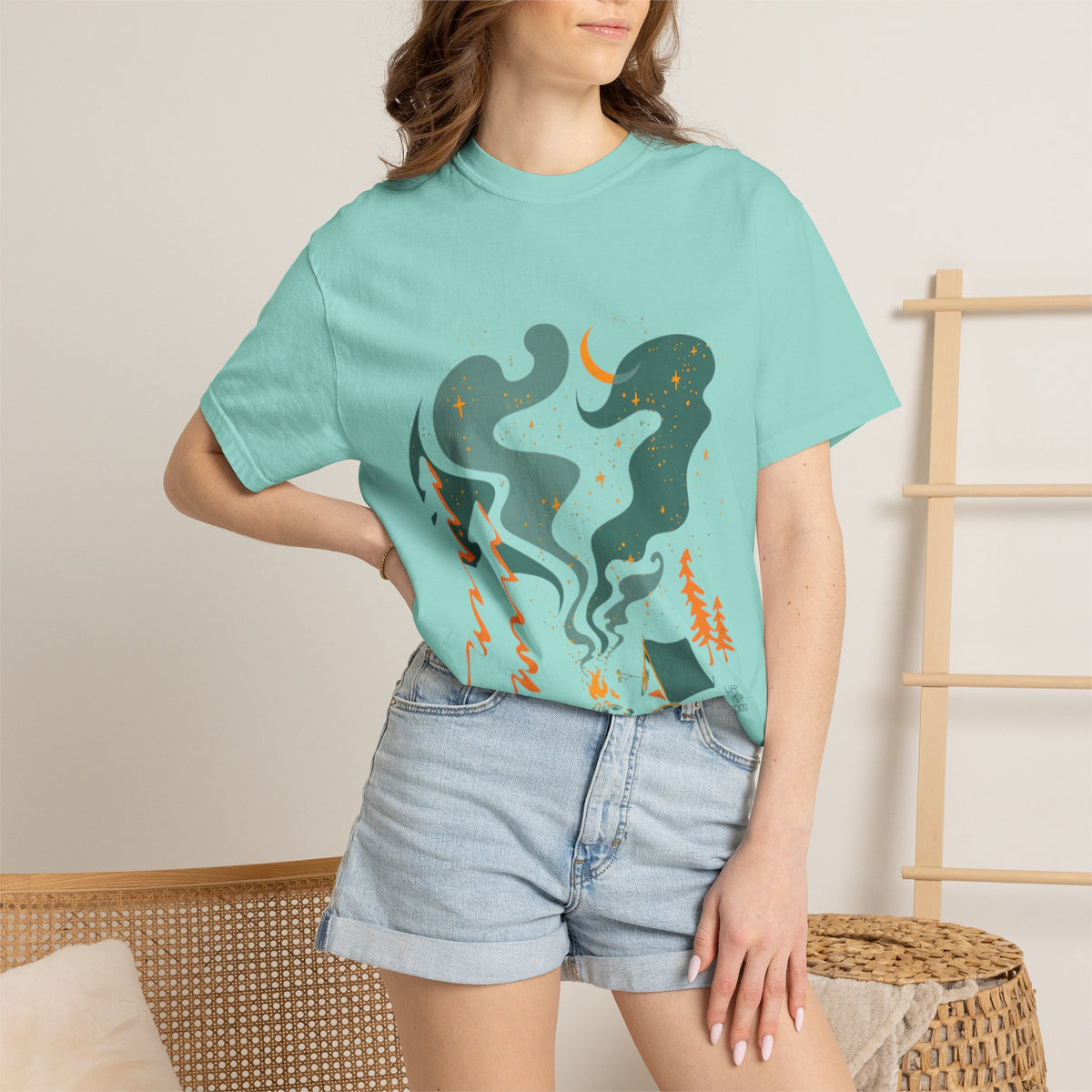 Wild and Free Bubble Letter Graphic Tee